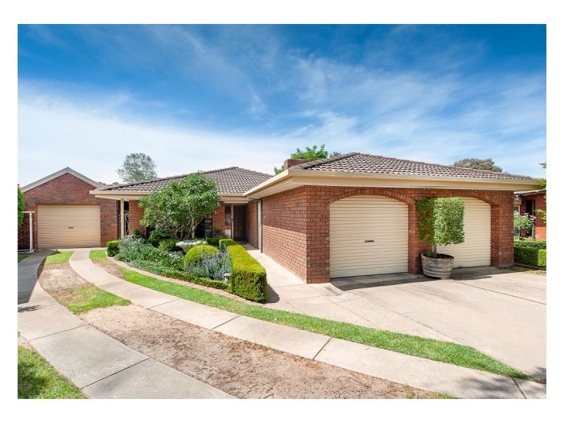 7 Watt Place, Lavington NSW 2641