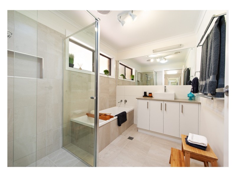 7 Watt Place, Lavington NSW 2641