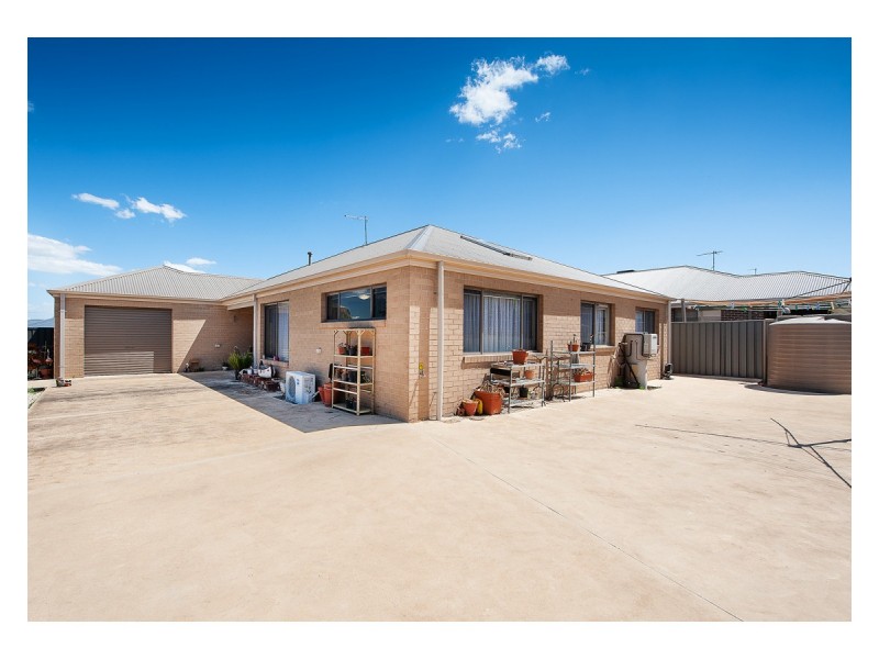 17 Gabrielle Court, Lavington NSW 2641