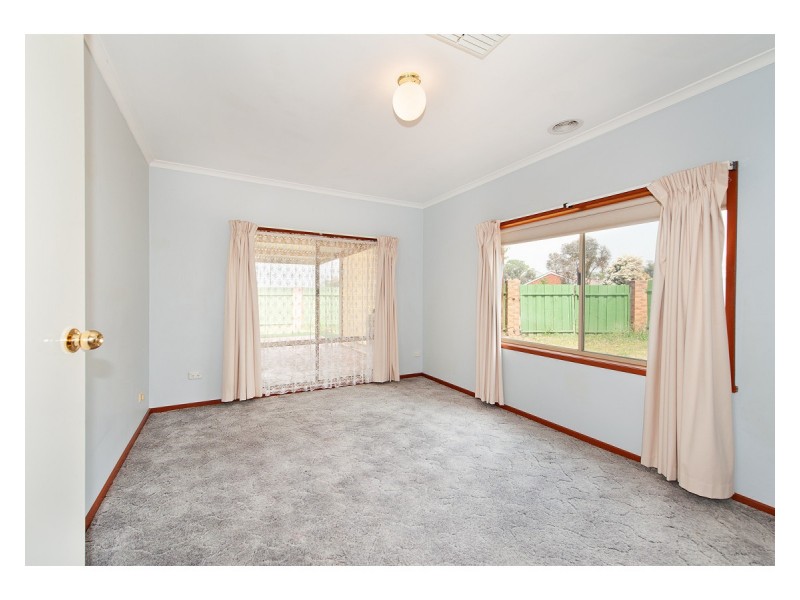 2 Dirru Court, Springdale Heights NSW 2641