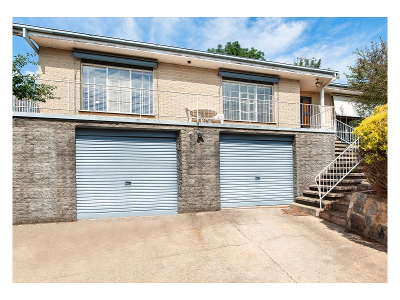 310 Highview Crescent, Lavington NSW 2641