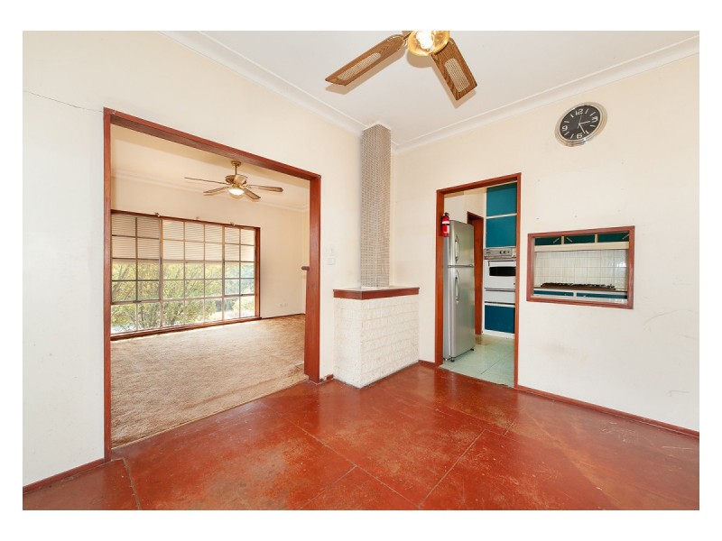 310 Highview Crescent, Lavington NSW 2641