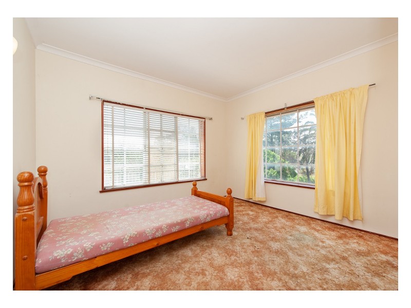 310 Highview Crescent, Lavington NSW 2641