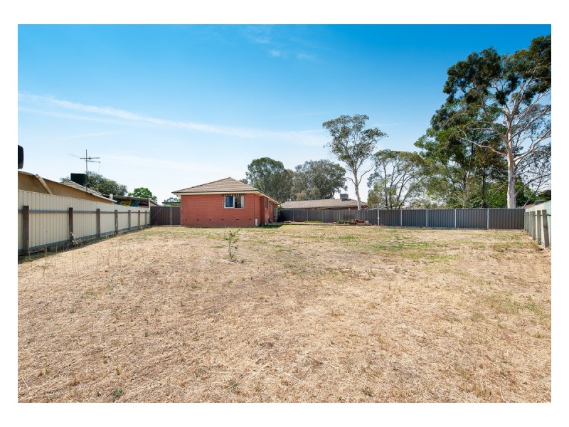 14 Blackbutt Court, Thurgoona NSW 2640