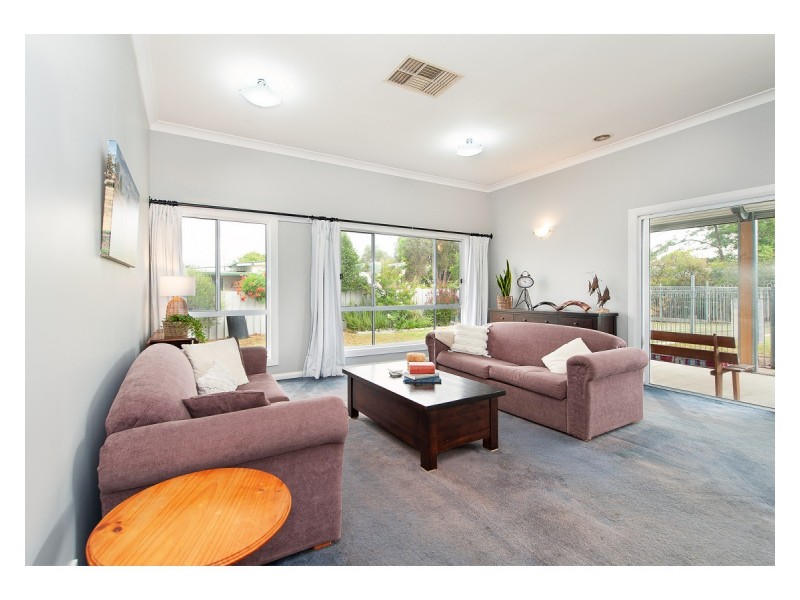 1055 Corella Street, North Albury NSW 2640