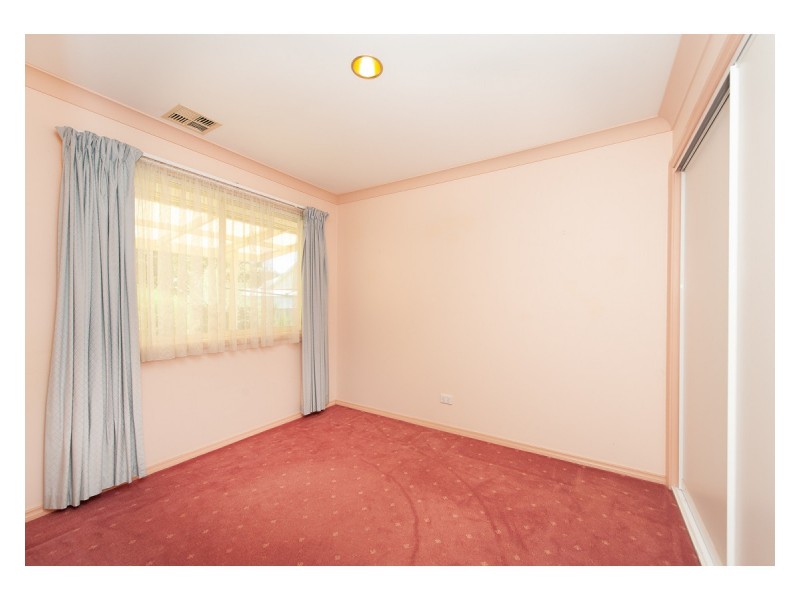 19 Hallam Street, Glenroy NSW 2640