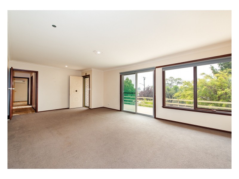 269 Desmond Street, Lavington NSW 2641