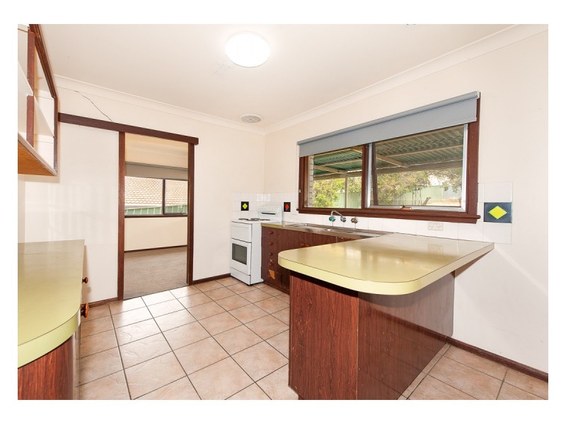269 Desmond Street, Lavington NSW 2641