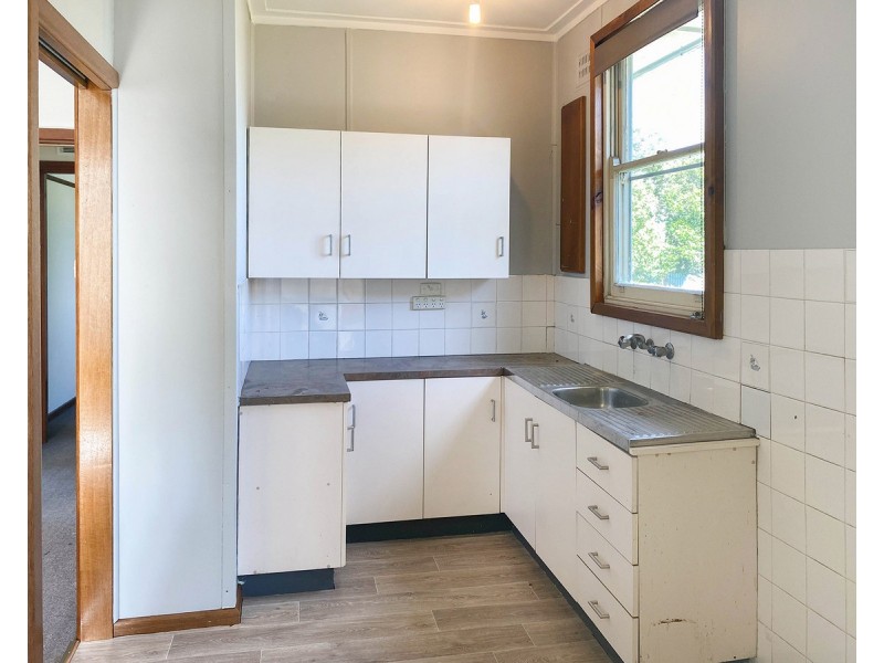 999 Corella Street, North Albury NSW 2640