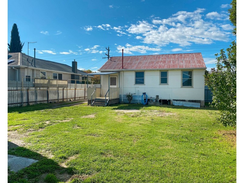 999 Corella Street, North Albury NSW 2640