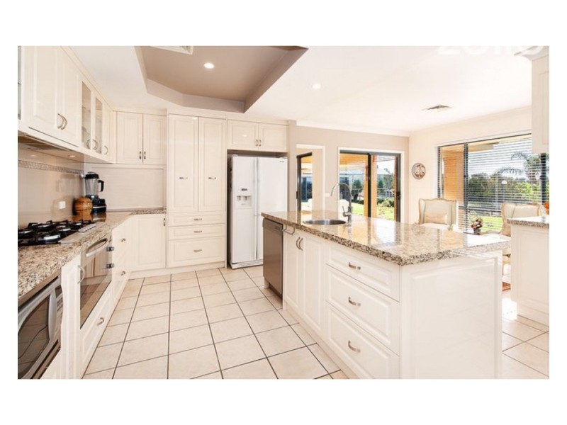 120 Himalaya Drive, Table Top NSW 2640