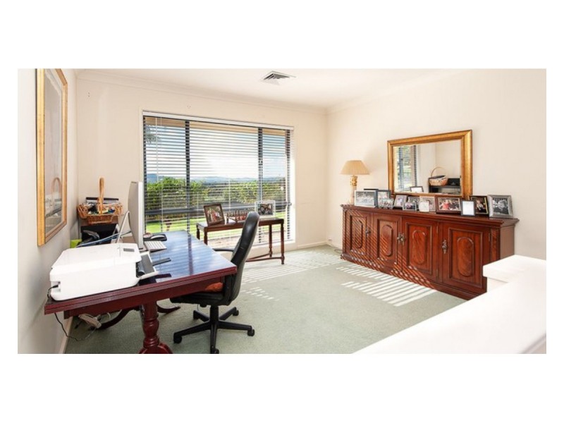 120 Himalaya Drive, Table Top NSW 2640