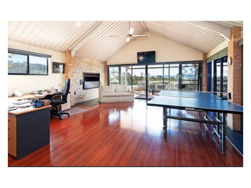 120 Himalaya Drive, Table Top NSW 2640