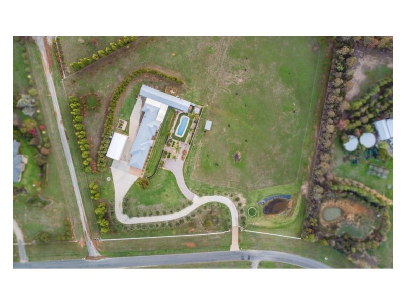 120 Himalaya Drive, Table Top NSW 2640