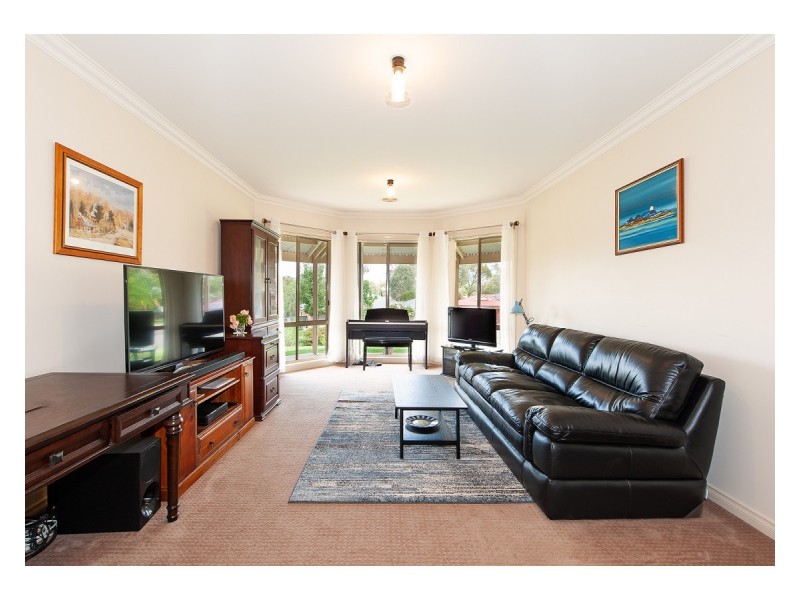 40 Heppner Court, Thurgoona NSW 2640