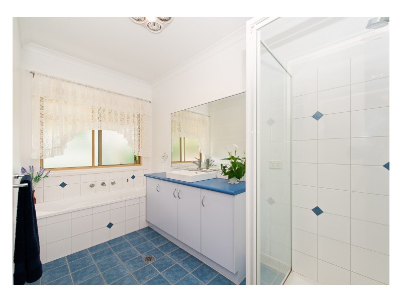 40 Heppner Court, Thurgoona NSW 2640