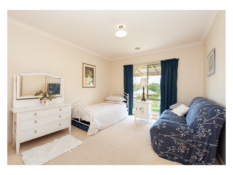 40 Heppner Court, Thurgoona NSW 2640