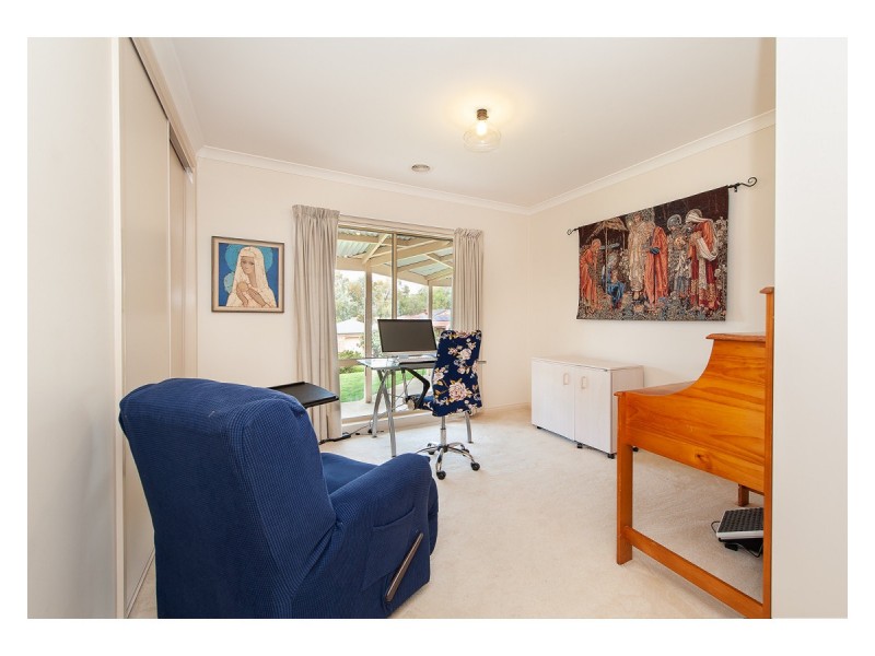 40 Heppner Court, Thurgoona NSW 2640