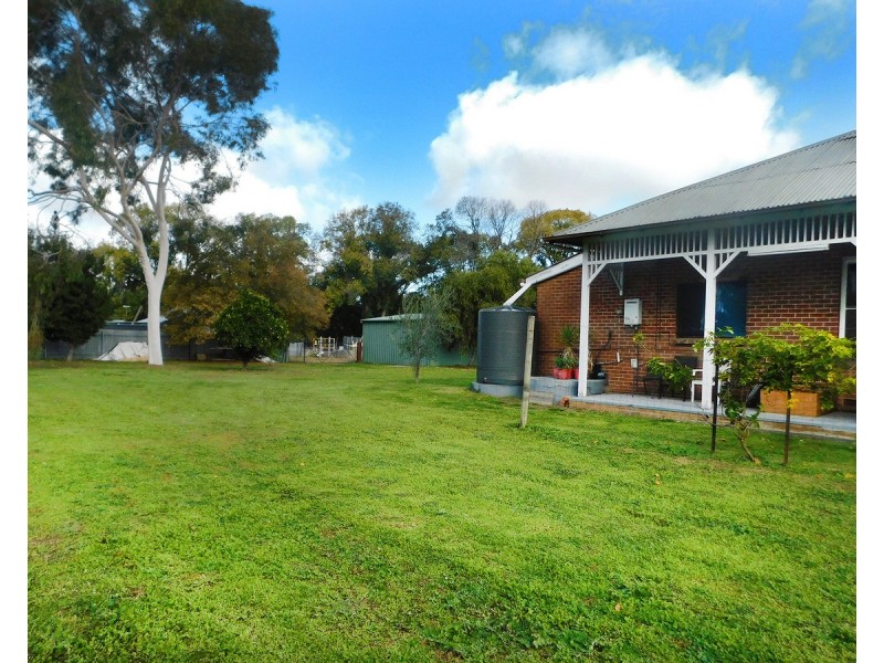 5 Edward Street, Culcairn NSW 2660