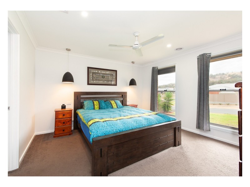 63 Whitehall Avenue, Springdale Heights NSW 2641