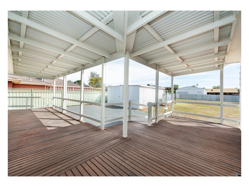 31 Victoria Street, Howlong NSW 2643