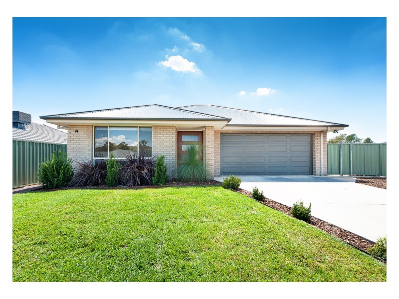 6 Driver Terrace, Glenroy NSW 2640