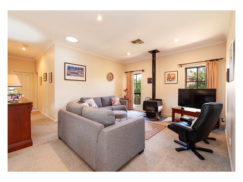 2/47 Sunset Drive, West Albury NSW 2640