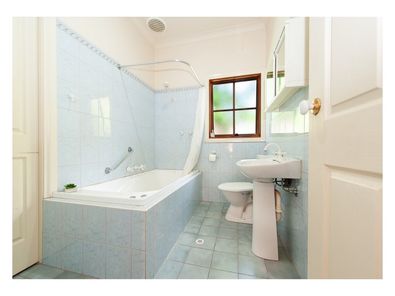 2/47 Sunset Drive, West Albury NSW 2640