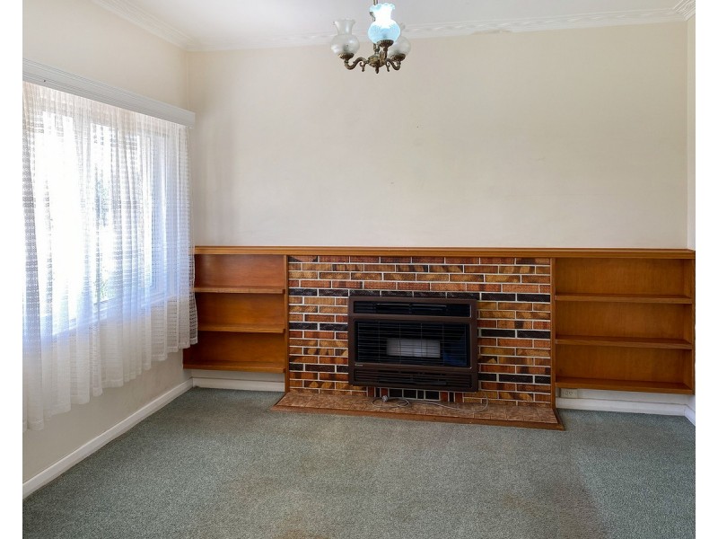 441 Hall Avenue, Lavington NSW 2641