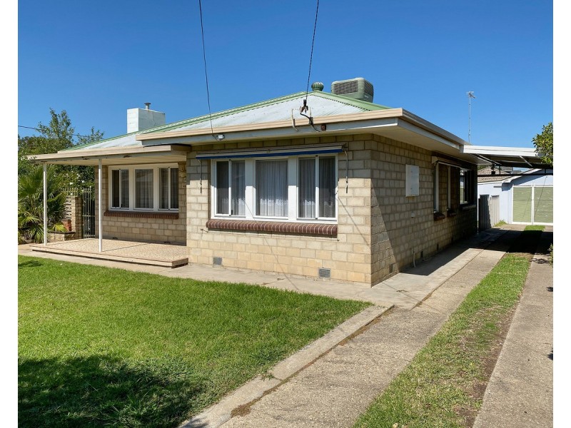 441 Hall Avenue, Lavington NSW 2641
