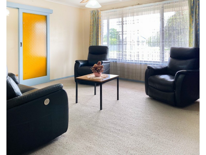 522 Schaefer Street, Lavington NSW 2641