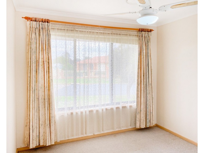 522 Schaefer Street, Lavington NSW 2641
