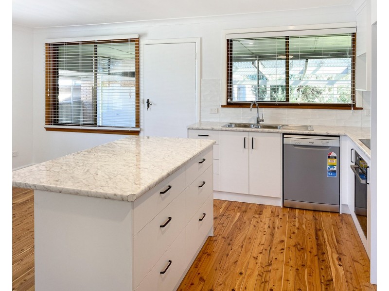 517 McKenzie Street, Lavington NSW 2641