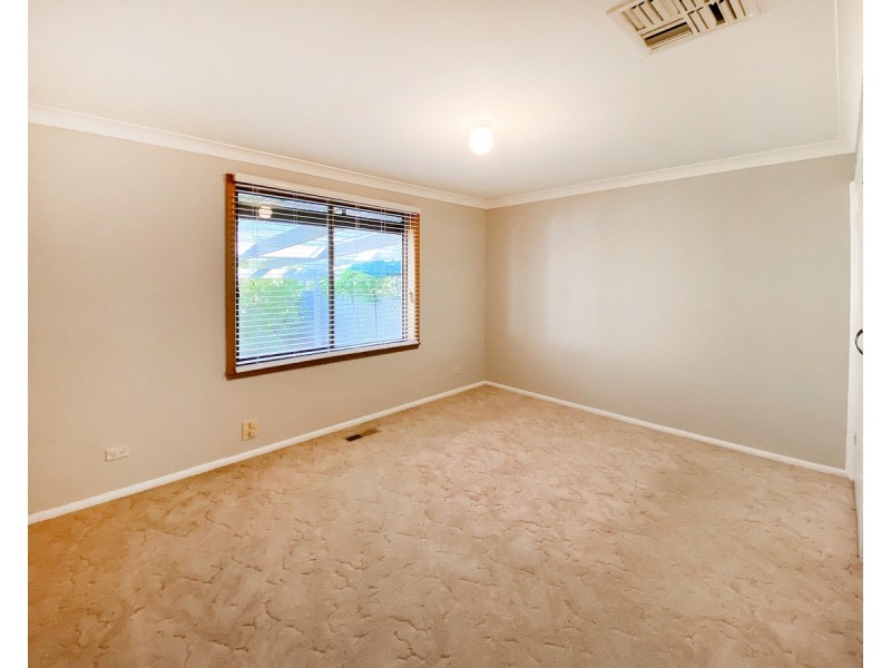 517 McKenzie Street, Lavington NSW 2641