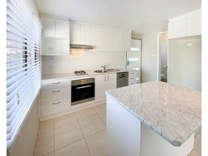 517 McKenzie Street, Lavington NSW 2641