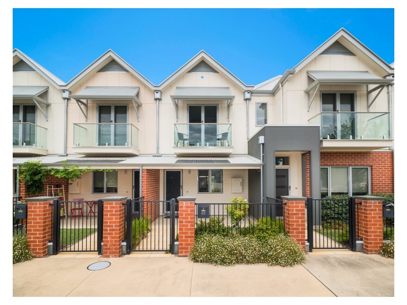 22 Elmwood Circuit, Wodonga VIC 3690