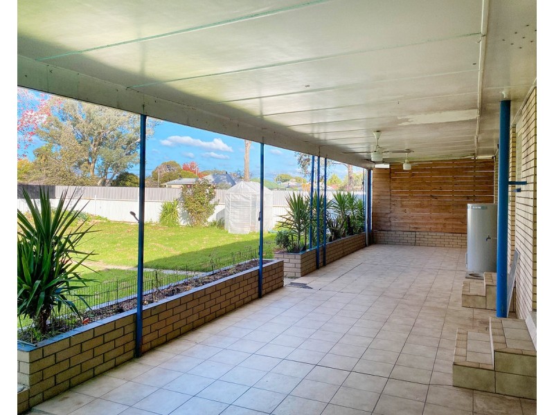 1068 Koonwarra Street, North Albury NSW 2640
