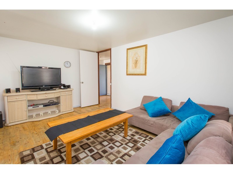 1 Garnet Place, Springdale Heights NSW 2641