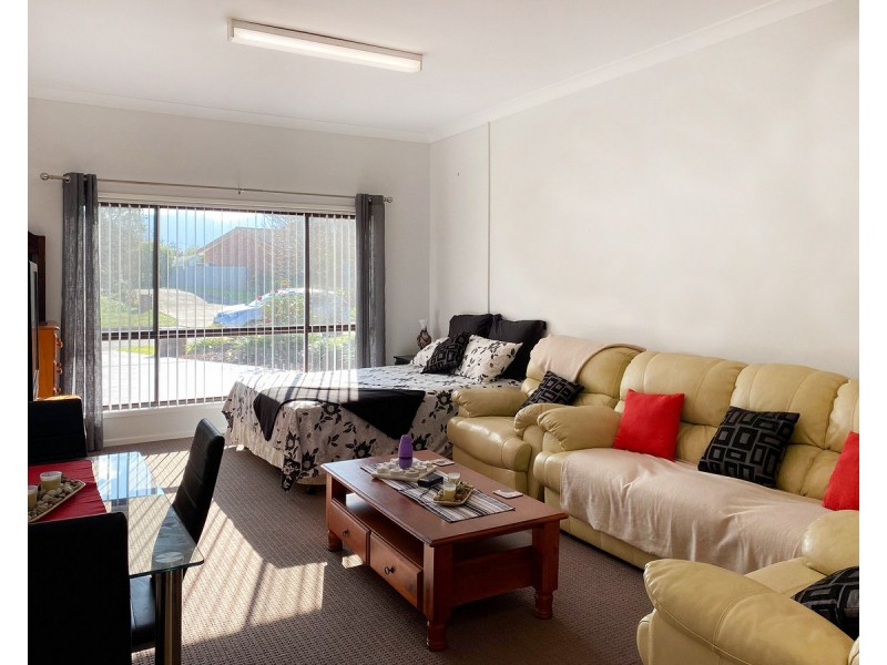 361 Shelley Avenue, Lavington NSW 2641