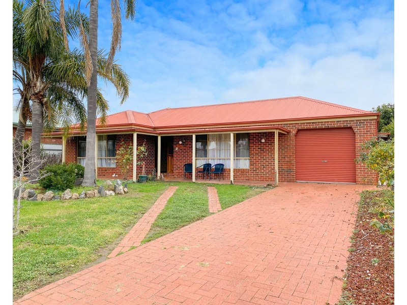 422 Tumgarra Place, Lavington NSW 2641
