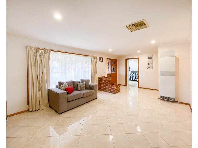 422 Tumgarra Place, Lavington NSW 2641