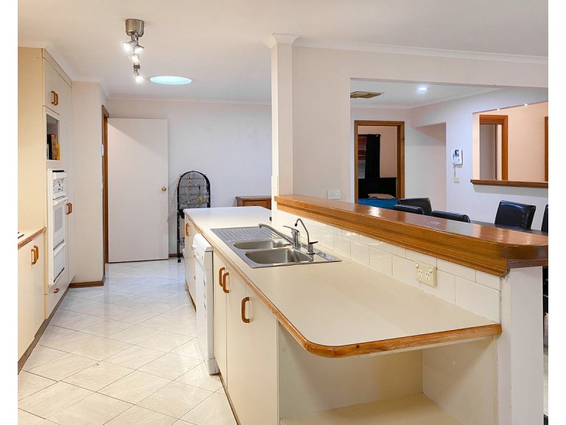 422 Tumgarra Place, Lavington NSW 2641