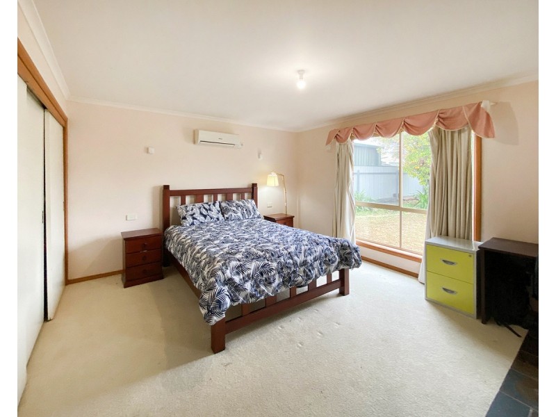 422 Tumgarra Place, Lavington NSW 2641
