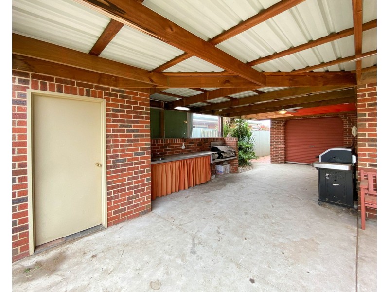 422 Tumgarra Place, Lavington NSW 2641