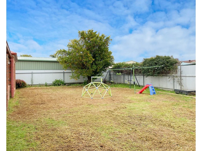 422 Tumgarra Place, Lavington NSW 2641