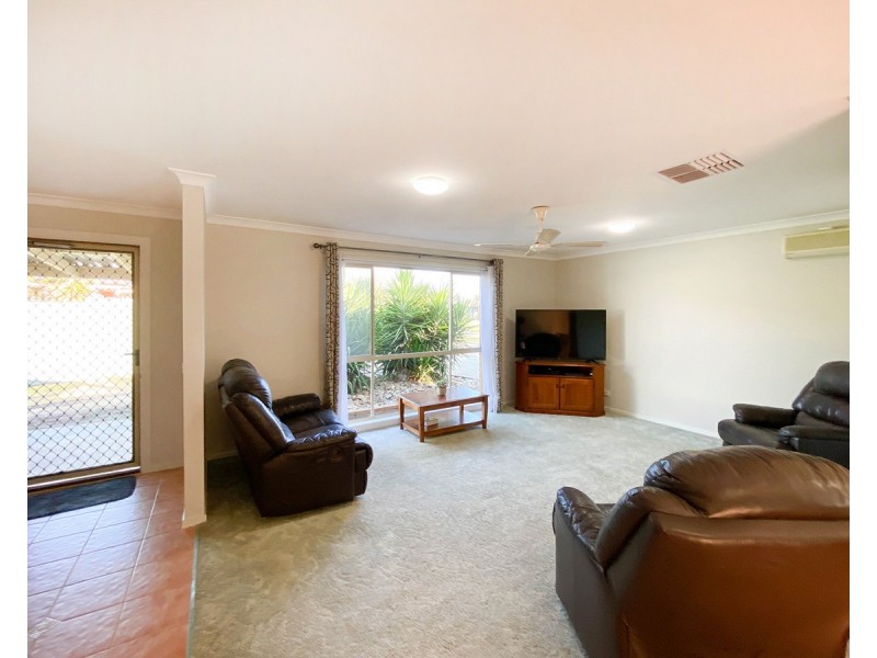 67 Huon Street, Jindera NSW 2642