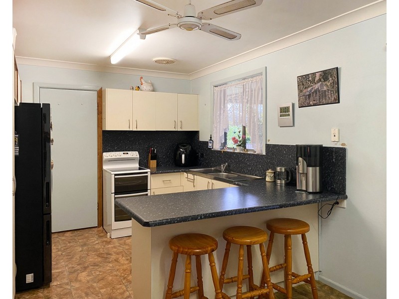 496 Palcas Court, Lavington NSW 2641