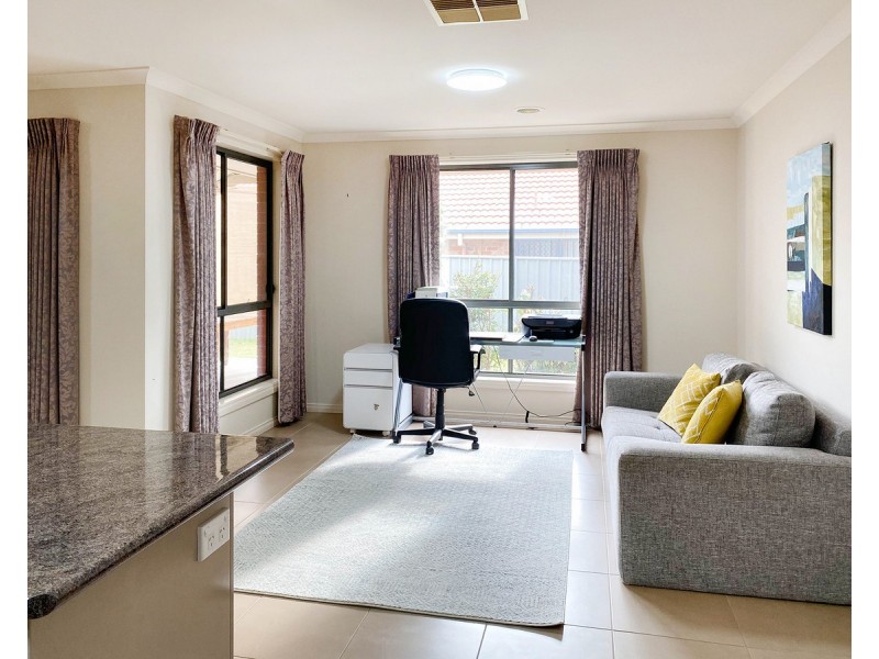 91 Egret Way, Thurgoona NSW 2640