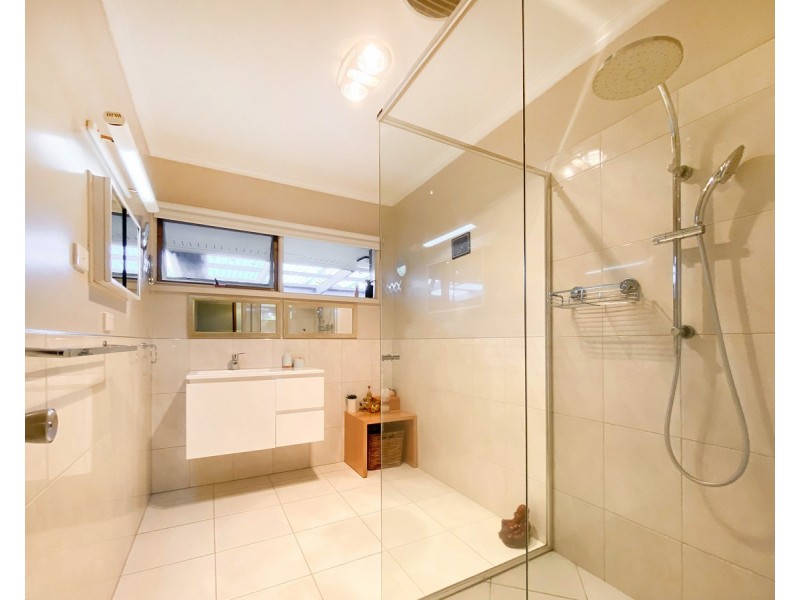 23 Isaacs Avenue, Yackandandah VIC 3749