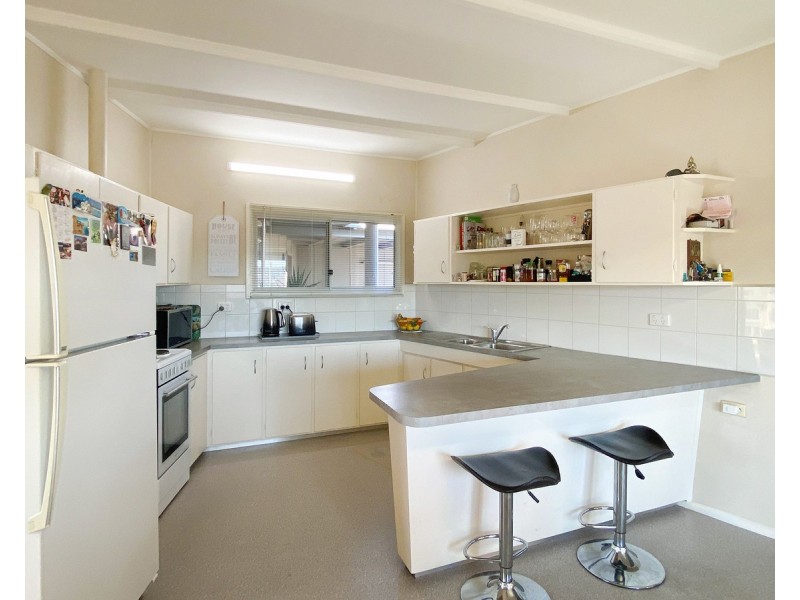 282 Ashman Avenue, East Albury NSW 2640